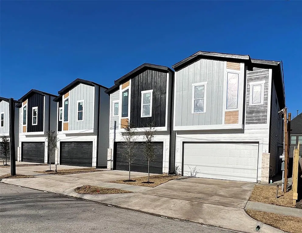NW-025_2503 Stuart Street - 1 — Photo 2
