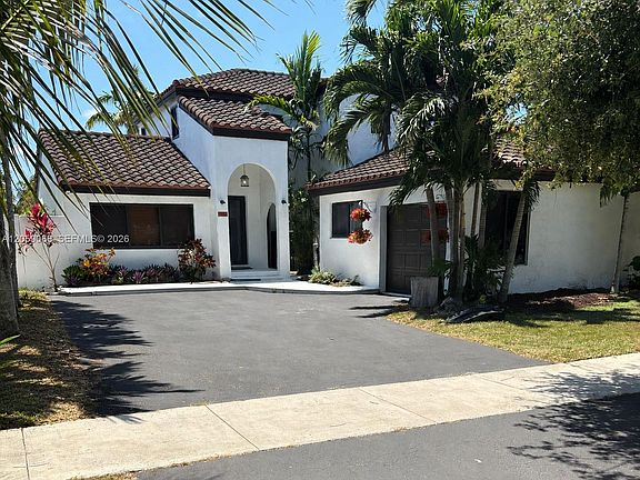 5th image of 12510 SW 95th Ter