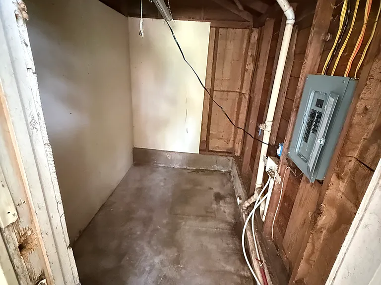 1712 Monroe St — Photo 18