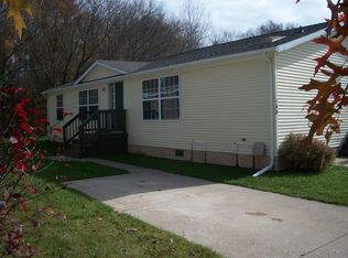 168 Apollo Cir, Flushing, MI 48433