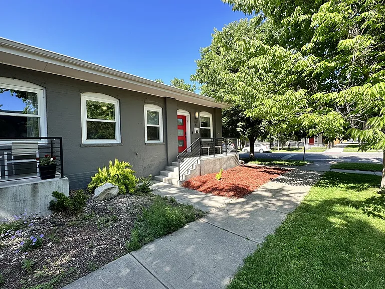 1337 E 33rd Ave — Photo 3