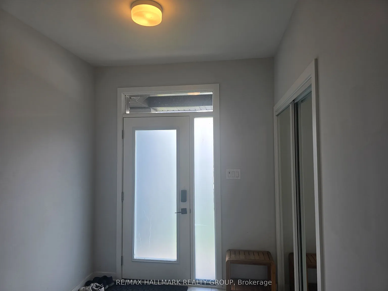 3 bed, $2,750 — Photo 2