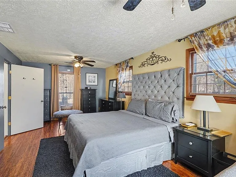 8671 Twin Oaks Dr — Photo 16