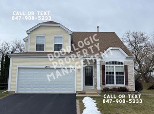 2936 Deerpath Ln, Carpentersville, IL 60110