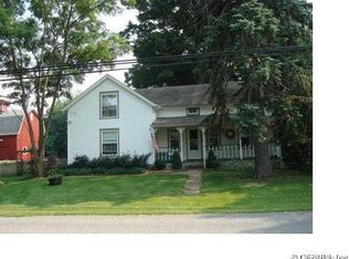 12398 Platten Rd, Lyndonville, NY 14098
