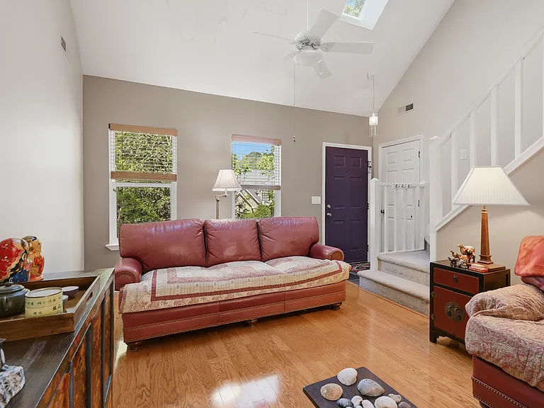 206 Covington Dr — Photo 8