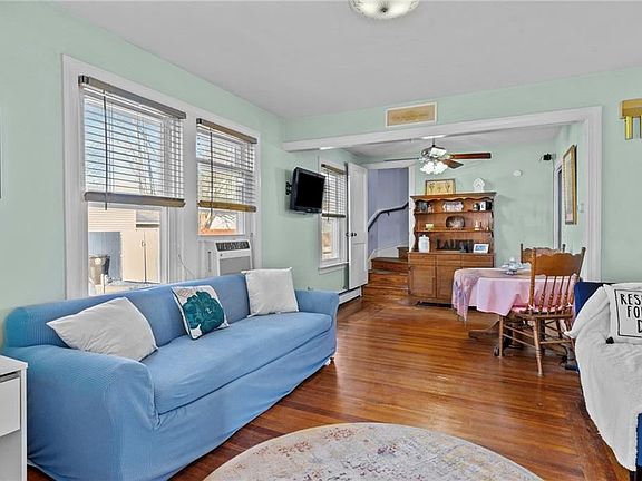3rd image of 26 Dale Ave
