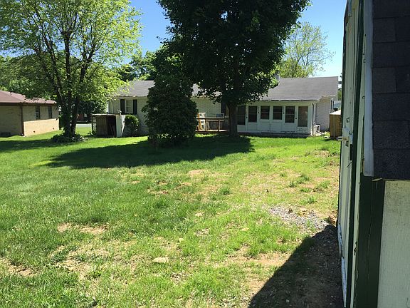 2nd image of 229 Fredericktowne Dr