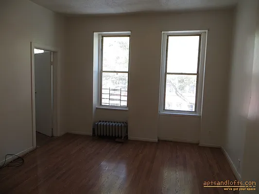 Rented by aptsandlofts.com | media 16