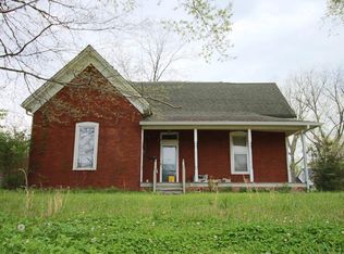 114 4th Ave, Huntingdon, TN 38344