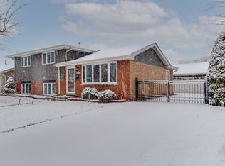 10600 Orchard Ln, Chicago Ridge, IL 60415