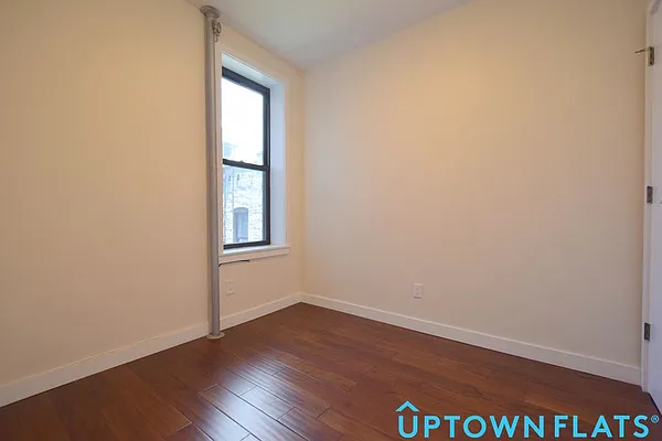 Rented by Uptown Flats LLC | media 23