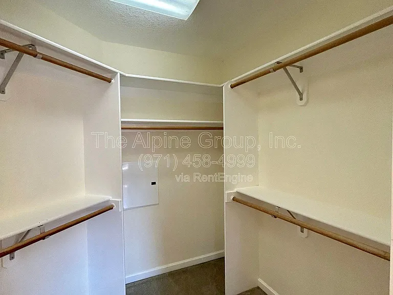 351 NW Kotrik Pl — Photo 35