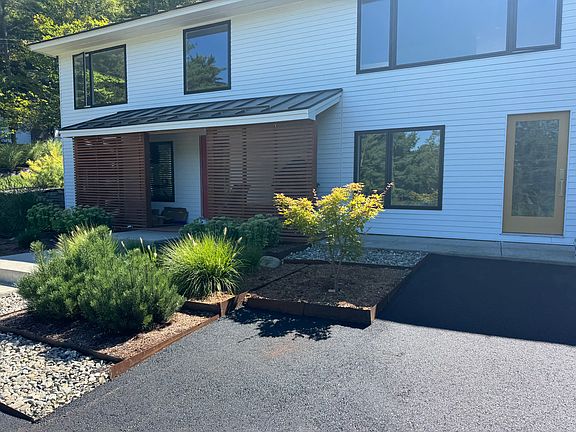 3rd image of 32 Rayton Rd