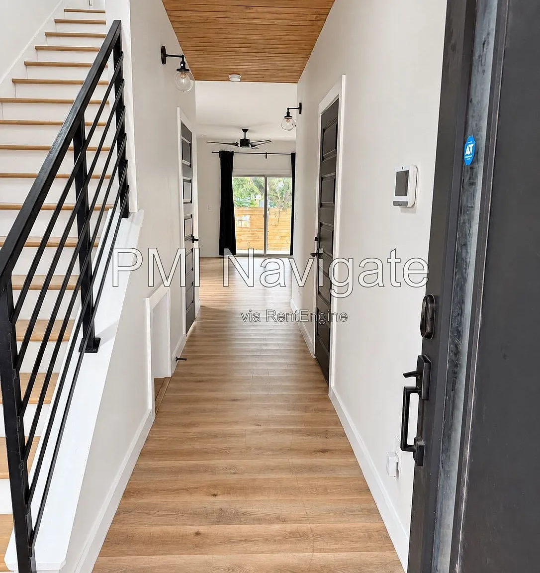 3 bed, 2.5 bath, 1570 sqft, $1,950 — Photo 3