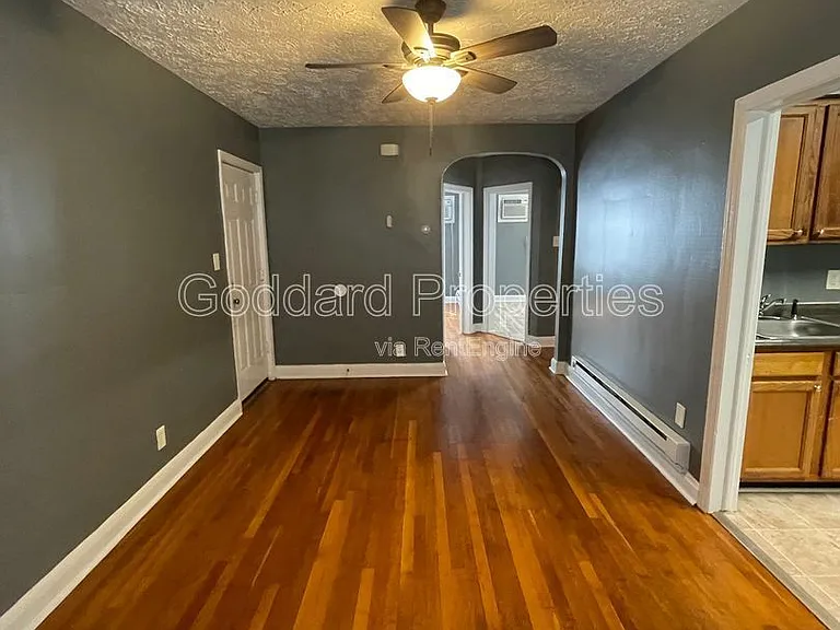 4910 Poe Ave #2 — Photo 3