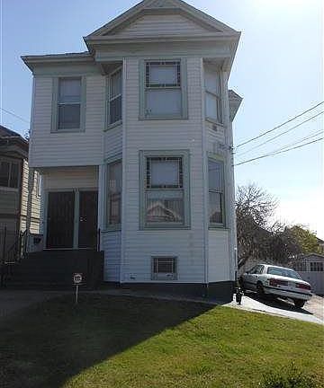 2nd image of 2201 E 22nd St