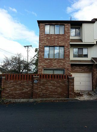 1st image of 11 Wellington Ct
