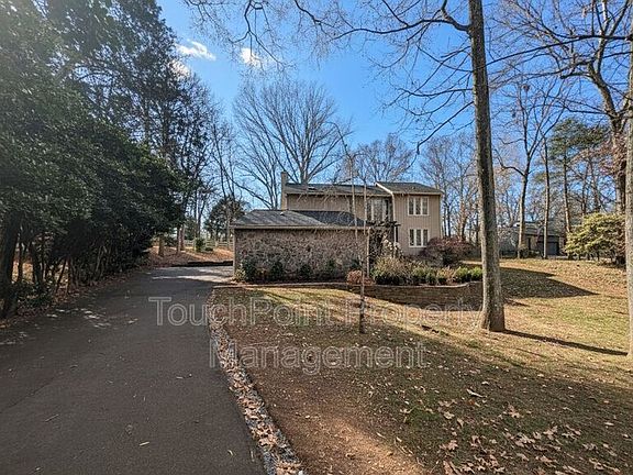 2nd image of 3023 Shallowood Ln