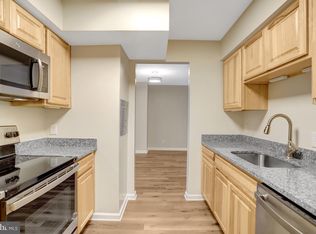 3800 Fairfax Dr APT 612, Arlington, VA