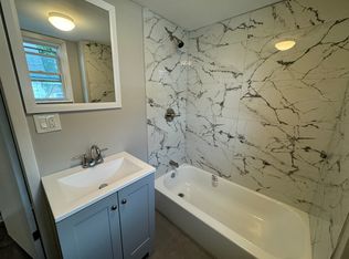 67 Foyer St #1, Edison, NJ 08817