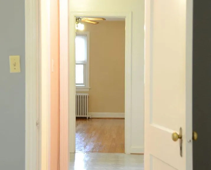 8210 Greenwood Ave — Photo 9