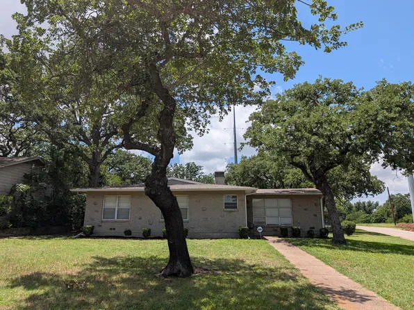 4800 Dunlap Dr, Fort Worth, TX 76119