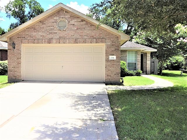 1st image of 214 Saddleback Springs Dr