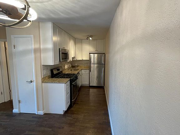 Galley kitchen - 1