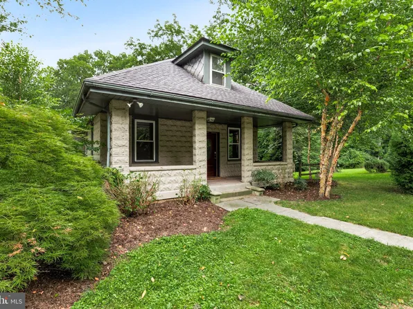 290 Cedar Grove Rd, Conshohocken, PA 19428