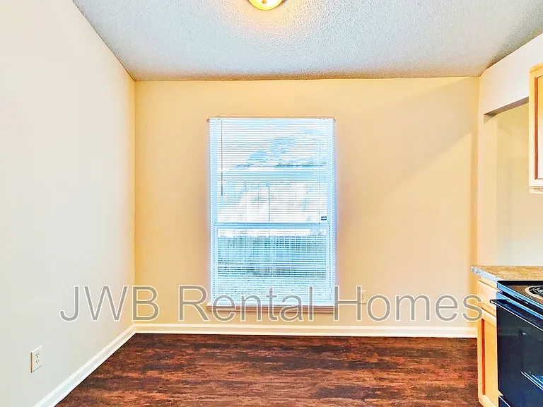 5861 Liska Dr — Photo 4