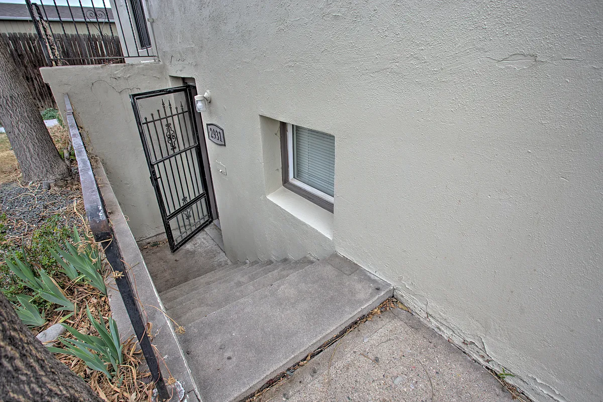 Building Photo - 2931 W 37th Ave #2931