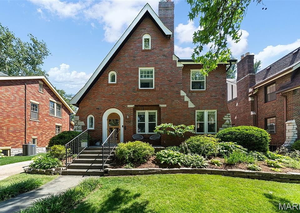 1st image of 7134 Stanford Ave
