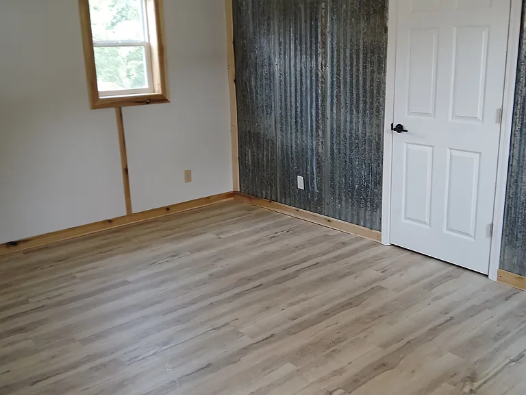 533 N State St #4 — Photo 7