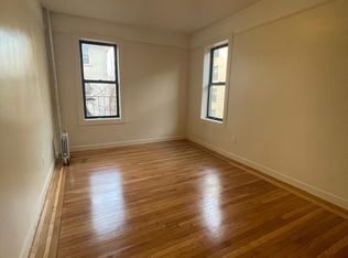 1816 White Plains Rd, Bronx, NY 10462