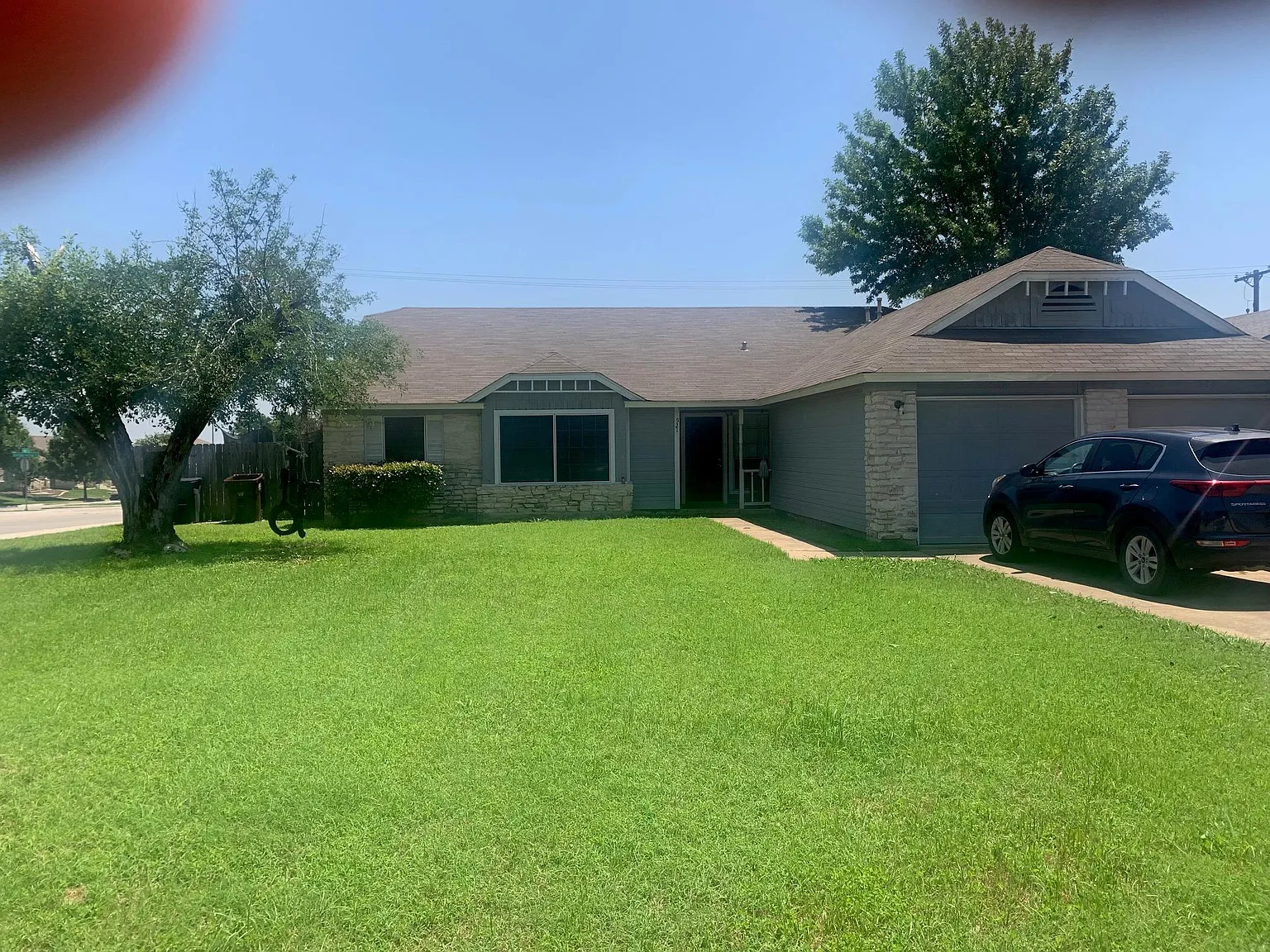 2 bed, 1.0 bath, 900 sqft, $1,375 — Photo 2