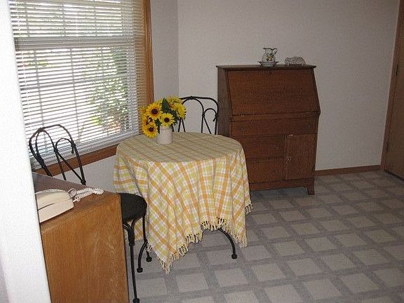 Eating area in Kitchen