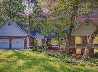 11 Big Rock Rd, Signal Mountain, TN 37377