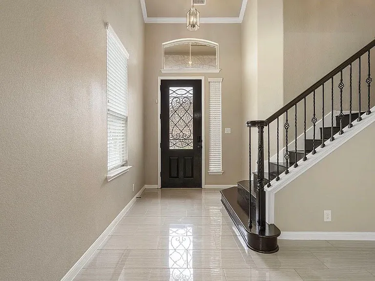 7324 Bandera Ranch Trl #B — Photo 4