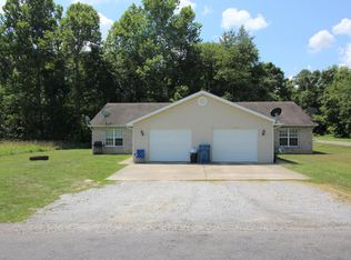 2889 Dr Springs Rd, Carterville, IL 62918