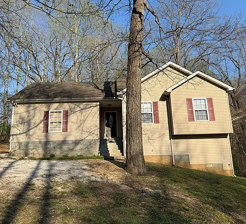 1043 Hogan Rd Photo 1