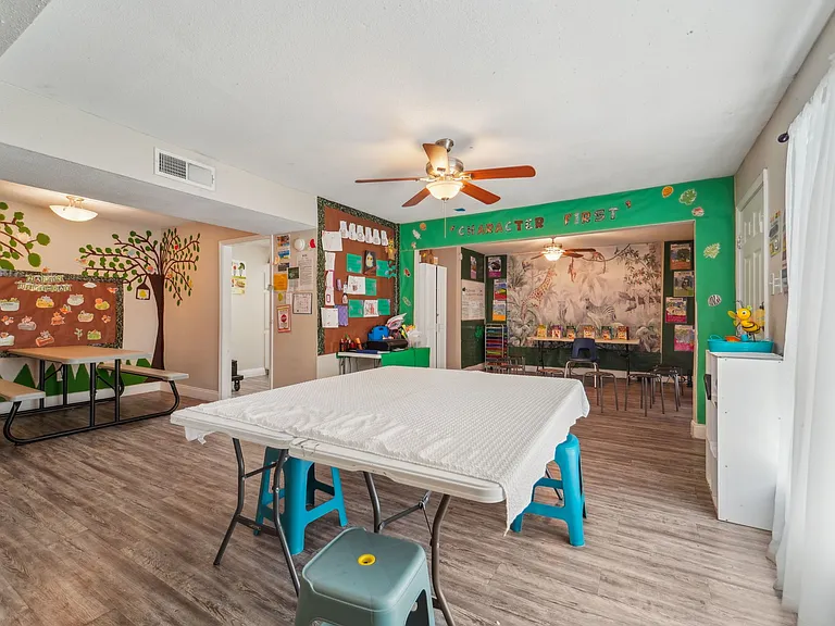 Kids Center