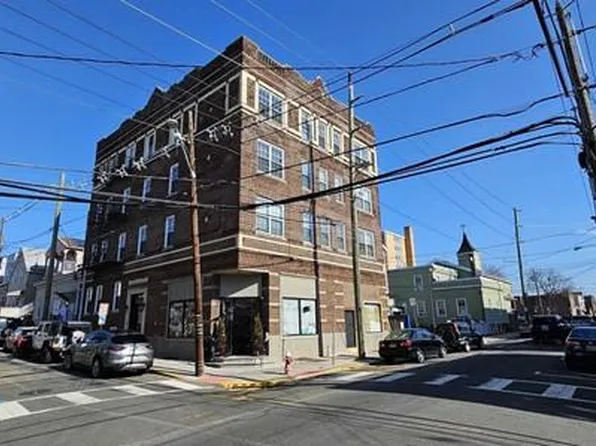 6100 Jefferson St, West New York, NJ 07093