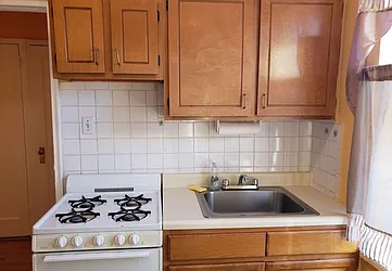 Rented by Empire Deeds LLC 