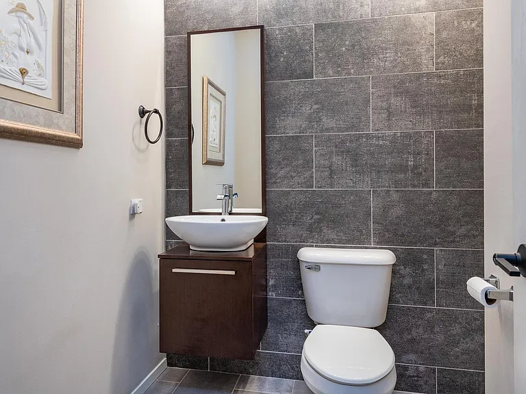 728 W Jackson Blvd #219 — Photo 8