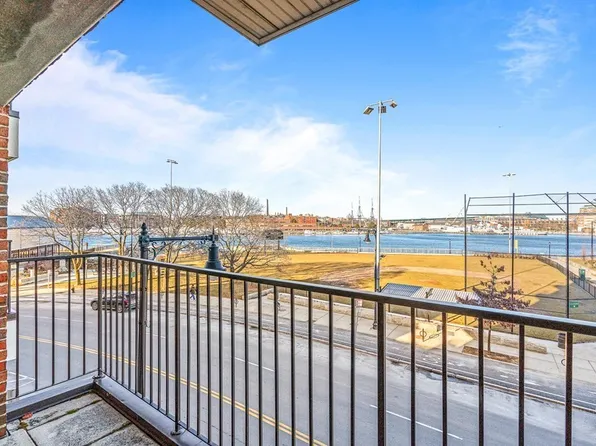 540 Commercial St APT 2, Boston, MA 02109