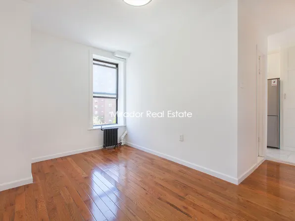 403 East 8th Street image 1 of 4