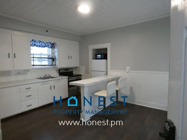 35 Summer St #2, Waterville, ME 04901