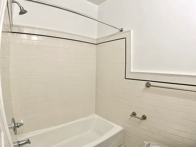 17 E 67th St #3D — Photo 8