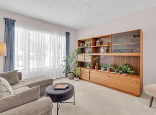 50 South Dr, Kitchener, ON N2M 4B5